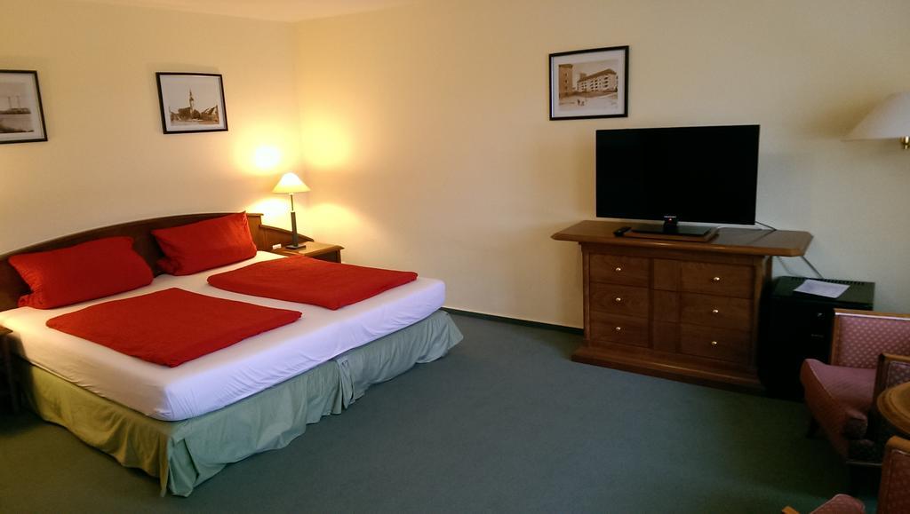 Lausitzhof Hotel Lübbenau Buitenkant foto